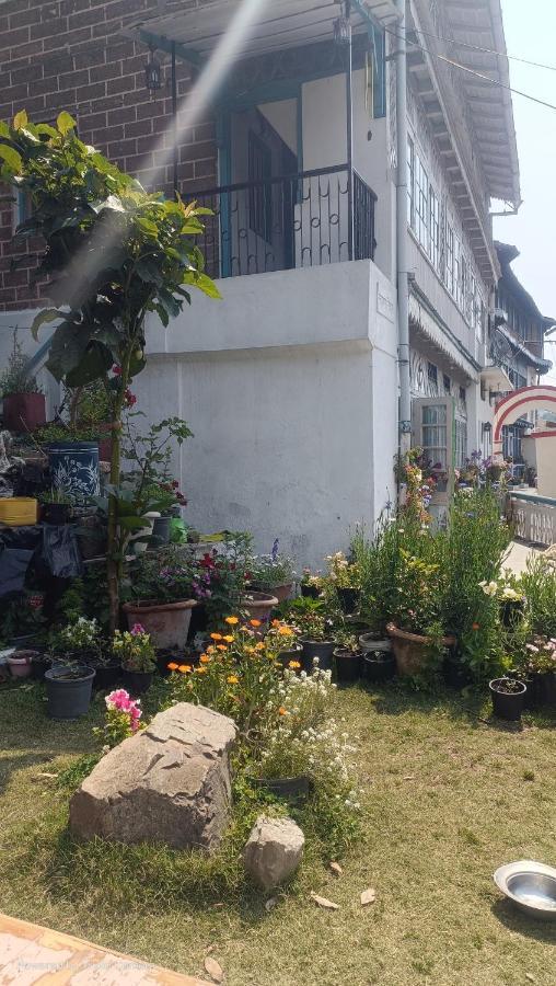 Mohraj Home Stay Bhowali Eksteriør billede
